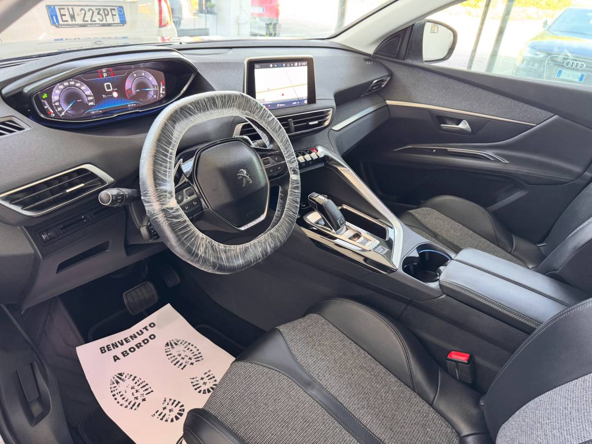 PEUGEOT 3008 1.5 BlueHDi 130CV