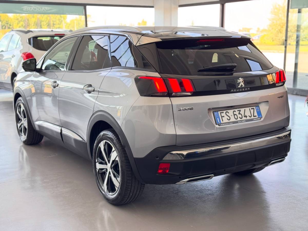 PEUGEOT 3008 1.5 BlueHDi 130CV