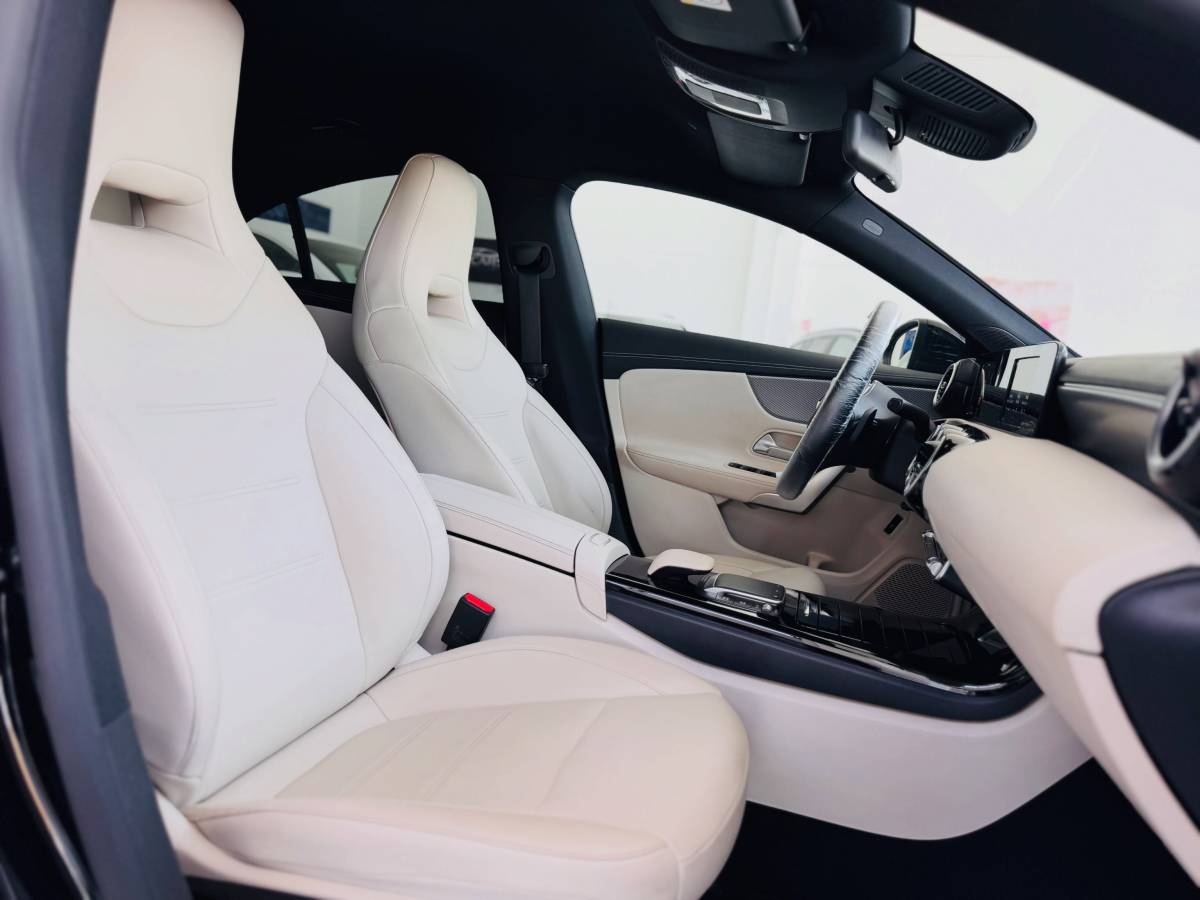 MERCEDES CLA COUPÈ 200 CDI